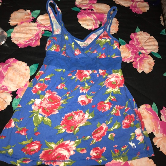 Abercrombie tank - Picture 1 of 1